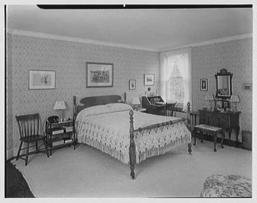 Mrs. Harold I. Pratt, residence on Shutter Lane, Oyster Bay Cove, Long Island