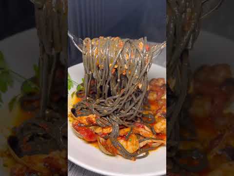 Squid Ink Seafood Pasta 📍The Cove Restaurant & Oyster Bar ~ Oyster Bay, NY video thumbnail